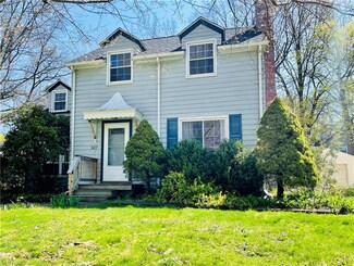 527 N Willow St, Kent, OH 44240