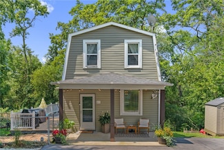 41 Herbst Rd, Coraopolis, PA 15108
