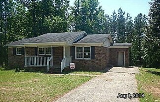 136 Sparkstown Dr, Enoree, SC 29335