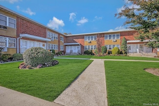 45 Farber Dr, West Babylon, NY 11704