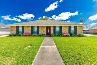 311 Lynwood Dr, Houma, LA 70360