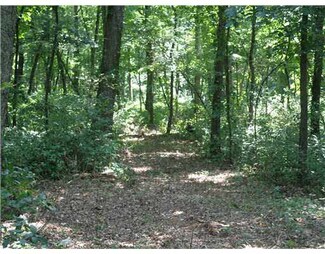68460 Poplar Rd, Walkerton, IN 46574