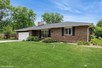 5 Sycamore Ln, Hobart, IN 46342