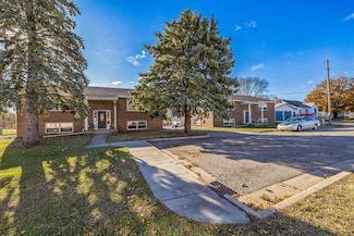 190 Cleveland Ave, Green Isle, MN 55338