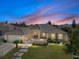 11009 Strathaven St, Bakersfield, CA 93312