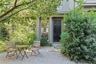 2196 Niles Place NE, Atlanta, GA 30324