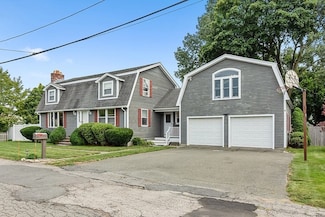 3 Hill St, Beverly, MA 01915