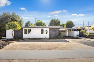 17750 Hemmingway St, Reseda, CA 91335