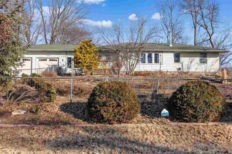 1840 Friendship St, Iowa City, IA 52245