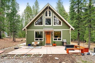 8075 Summit View Dr, McCloud, CA 96057