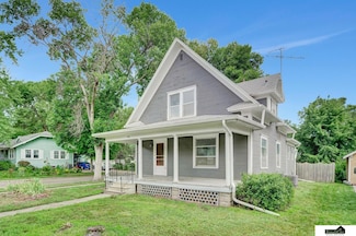 6902 Ballard Ave, Lincoln, NE 68507