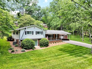 110 Stoney Brook Dr, Clyde, NC 28721