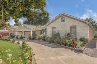 4325 Billy Ln, Fresno, TX 77545