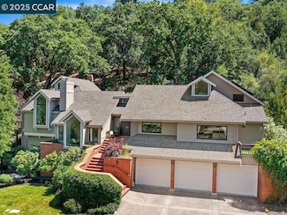 27 Toledo Dr, Lafayette, CA 94549