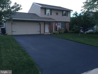 3133 Greenridge Dr, Lancaster, PA 17601