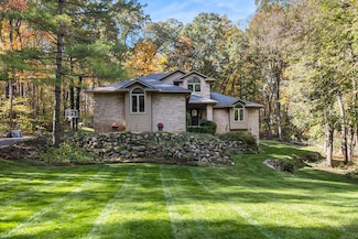 13566 S Rainbow Dr Unit 1, Gregory, MI 48137