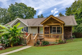 4557 N Ravenwood Dr, Chattanooga, TN 37415