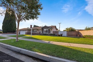 7382 Grandoaks Dr, Stanton, CA 90680