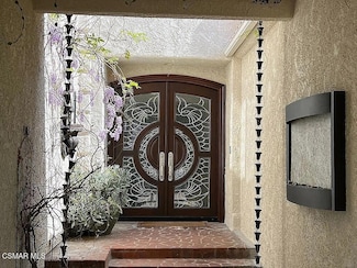 5924 Rainbow Hill Rd, Agoura Hills, CA 91301