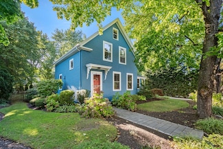 36 Meadow St, Framingham, MA 01701