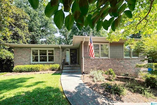 1601 Brookcrest Cir, Birmingham, AL 35226