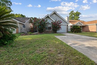 1854 Heartland Dr, Fort Walton Beach, FL 32547