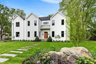 37 Philip Rd, Lexington, MA 02421