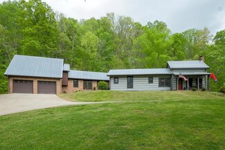 8992 Old Charlotte Pike, Pegram, TN 37143
