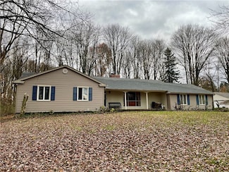 1441 Warner Rd, Hubbard, OH 44425