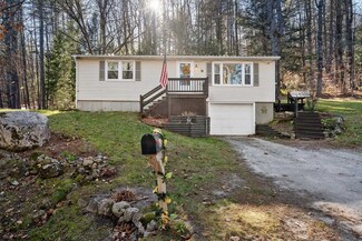 42 Chalk Pond Rd, Bradford, NH 03221