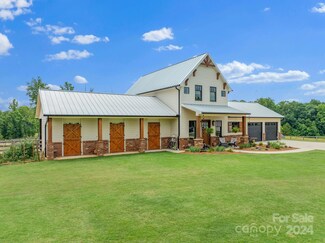 710 Tugaloo Rd, Landrum, SC 29356