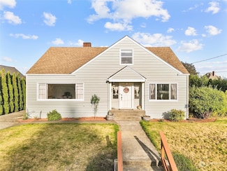 818 N N St, Aberdeen, WA 98520