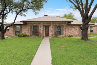 2623 Fallcreek Dr, Carrollton, TX 75006