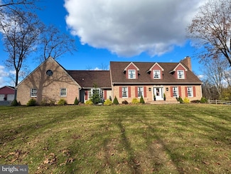 220 Poplar Rd, Lewistown, PA 17044