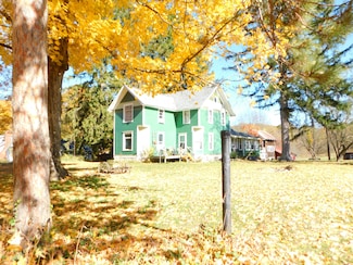 69217 51st St, Lawrence, MI 49064