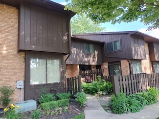 37382 Clubhouse Dr Unit 70, Sterling Heights, MI 48312