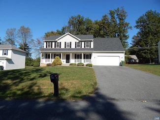 114 Laurel Wood Dr, Waynesboro, VA 22980