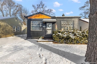1481 E Harry Ave, Hazel Park, MI 48030