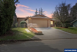 18530 SE Mill St, Portland, OR 97233