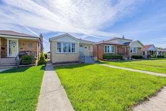 7817 Menard Ave, Burbank, IL 60459