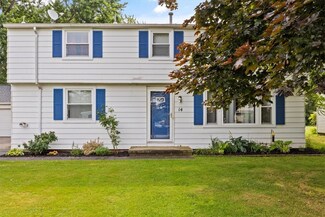 14 Edward Ln, Spencerport, NY 14559