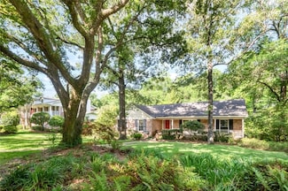 258 Suffolk Rd, Mobile, AL 36608