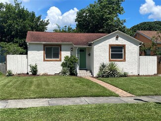 1521 21st Ave N, Saint Petersburg, FL 33704