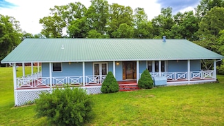 2131 Ted Moore Rd, Dandridge, TN 37725