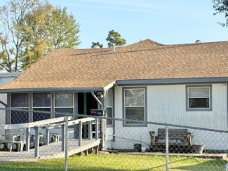 210 Magnolia Cove, Onalaska, TX 77360