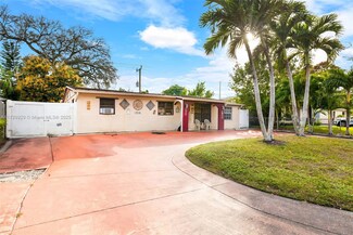 5626 Atlanta St, Hollywood, FL 33021