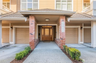 23916 NE 115th Ln Unit 204, Redmond, WA 98053
