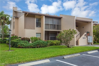 960 Palm View Dr Unit 208, Naples, FL 34110