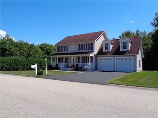 9 Gray Coach E, Cranston, RI 02921