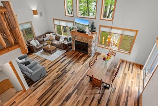 12463 White Island Dr, Crosslake, MN 56442